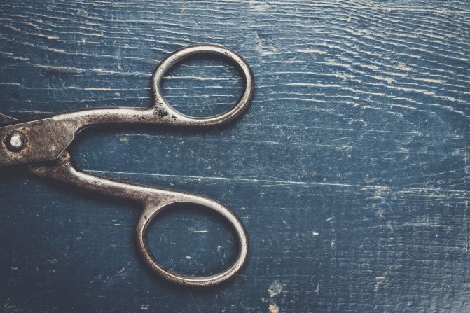 how to remove rust on scissors
